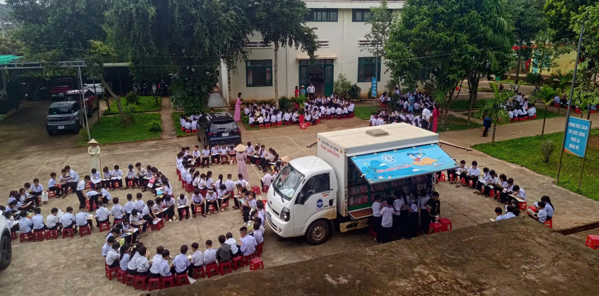Thư viện tỉnh Lâm Đồng đồng hành cùng học sinh khởi đầu năm học mới 2026 - 2027: gieo tri thức, chắp cánh ước mơ