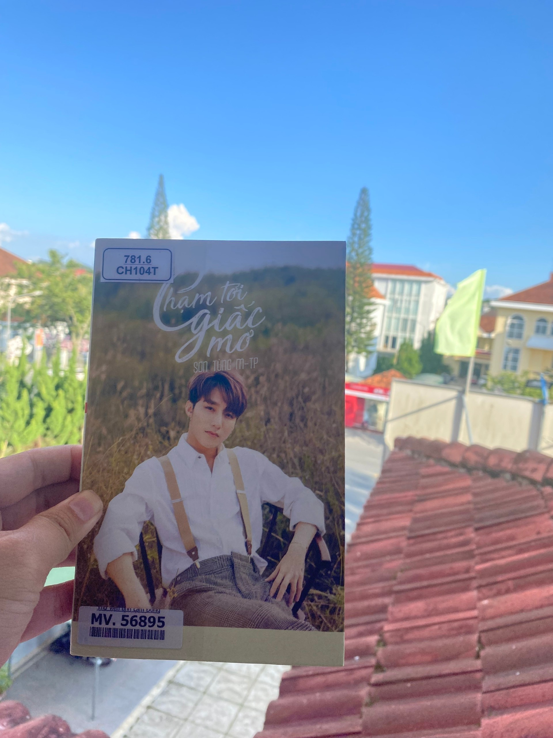 GIỚI THIỆU SÁCH “CHẠM TỚI GIẤC MƠ”