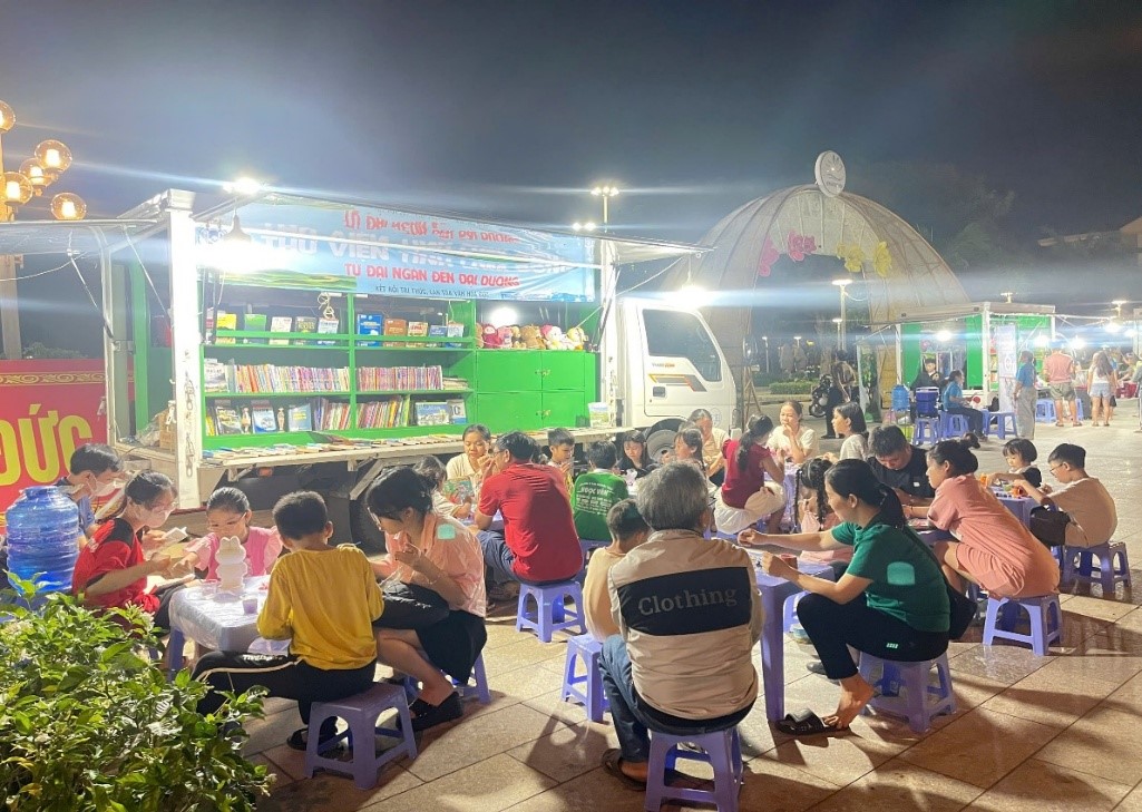 THƯ VIỆN LÂM ĐỒNG CHUNG TAY LAN TỎA VĂN HÓA ĐỌC  TẠI HÀNH TRÌNH “ĐẠI DƯƠNG TRI THỨC”